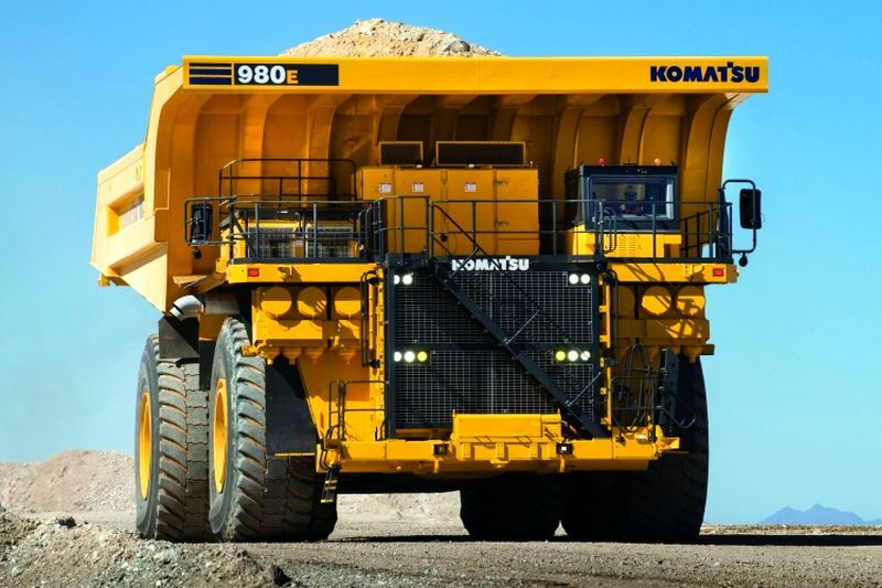 Alat berat rigid dump truck