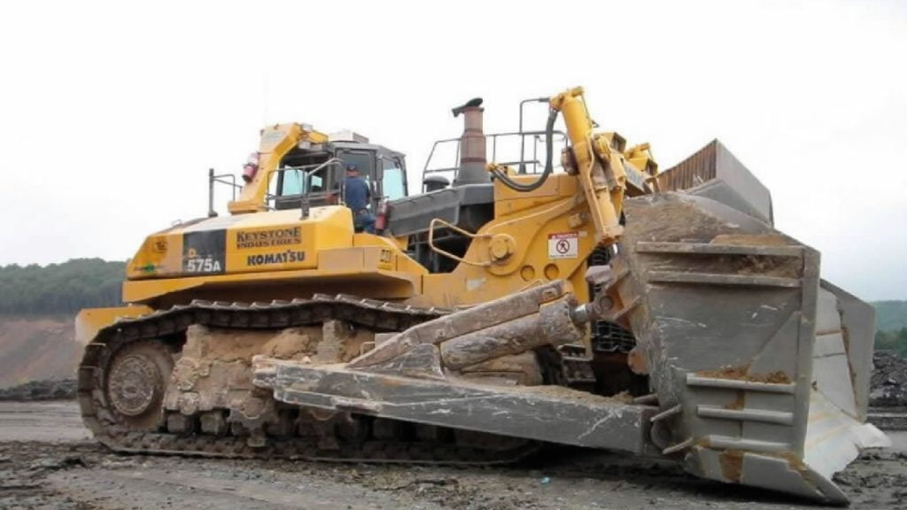 Komatsu D575A